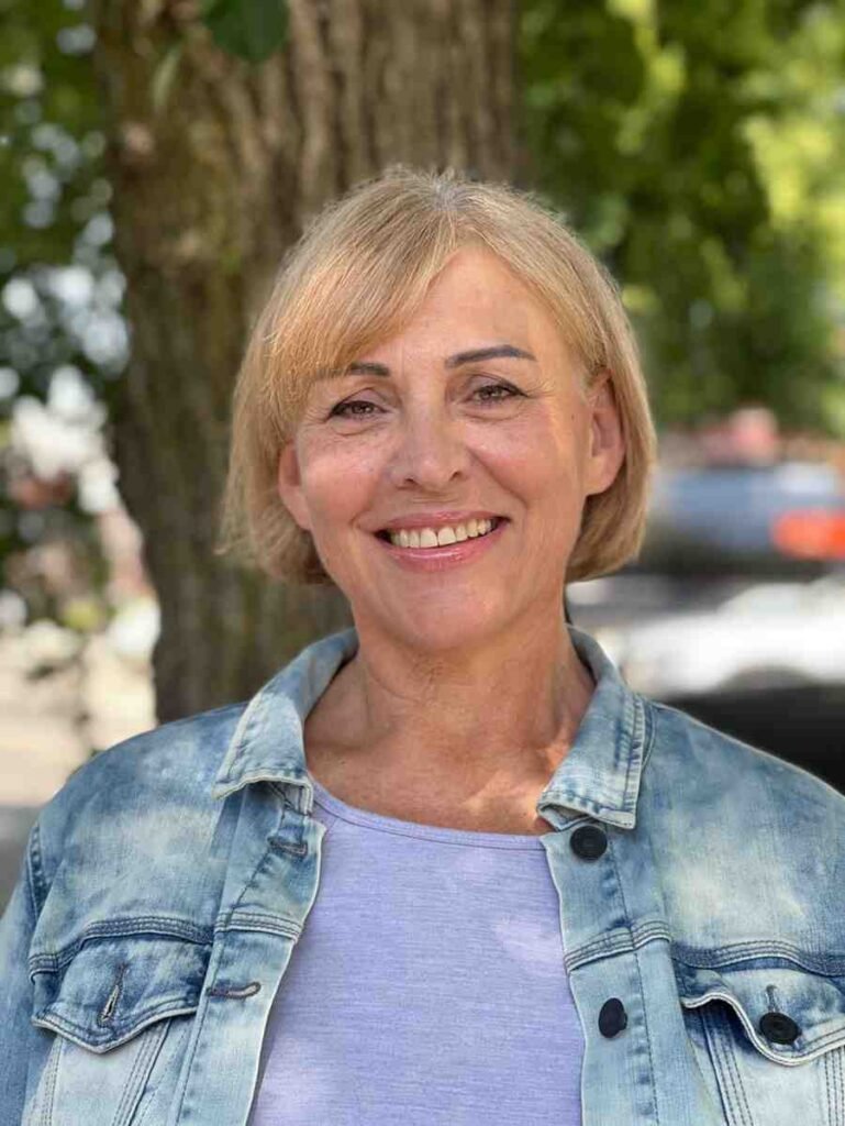 Vika-Sanzharevska